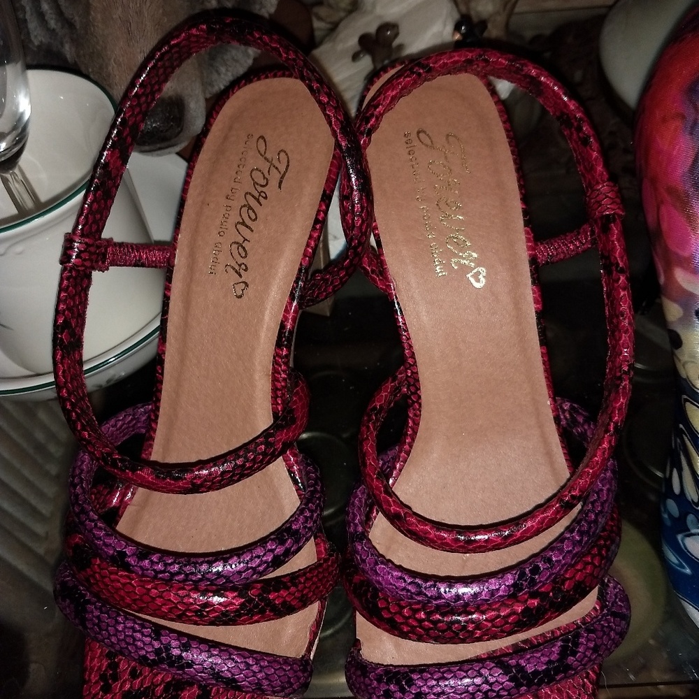 Forever 21 leather strap heels. - Picture 2 of 4